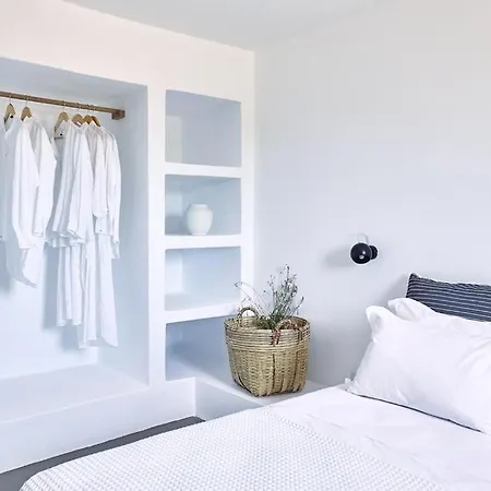 Platinum Paros - Azure - 5 Bedrooms - Sea Views & Private Pool - Naoussa Kolympithres