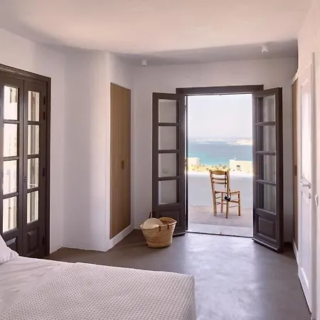 Platinum Paros - Azure - 5 Bedrooms - Sea Views & Private Pool - Naoussa ホテル