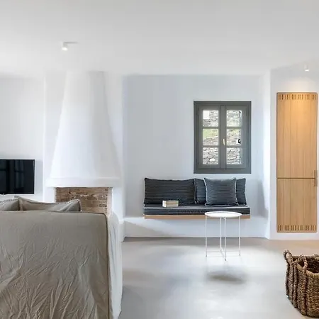 Platinum Paros - Azure - 5 Bedrooms - Sea Views & Private Pool - Naoussa 4* Kolympithres